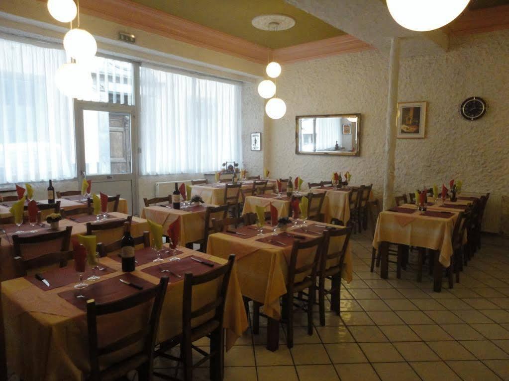 Hotel-Restaurant Le Saint Christophe Lourdes Dış mekan fotoğraf