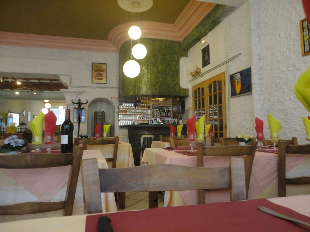 Hotel-Restaurant Le Saint Christophe Lourdes Dış mekan fotoğraf